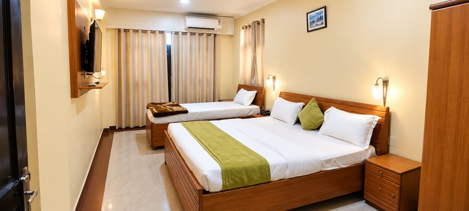 Sun Hotel Haridwar - Room Interior